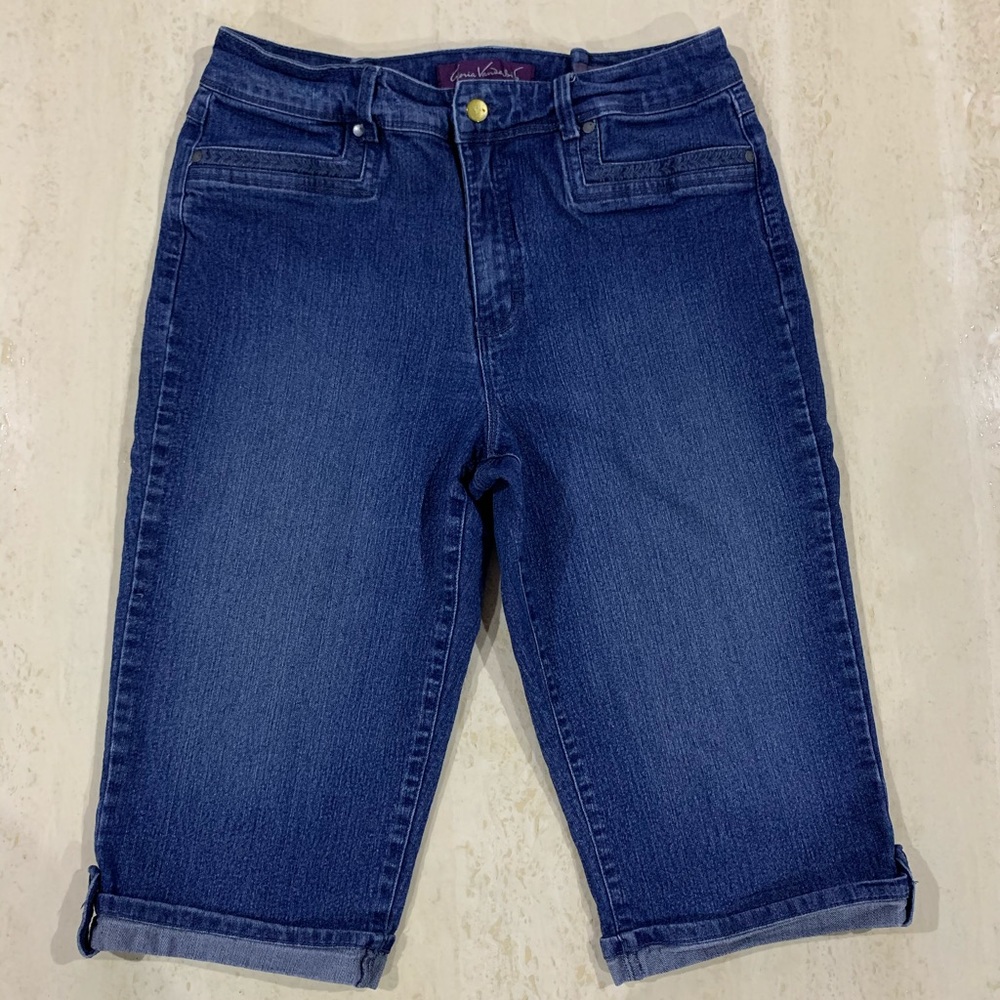 Gloria Vanderbilt jeans capris